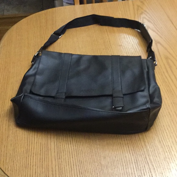 Cole Reaction Bags Cole Reaction Laptop Bag Poshmark